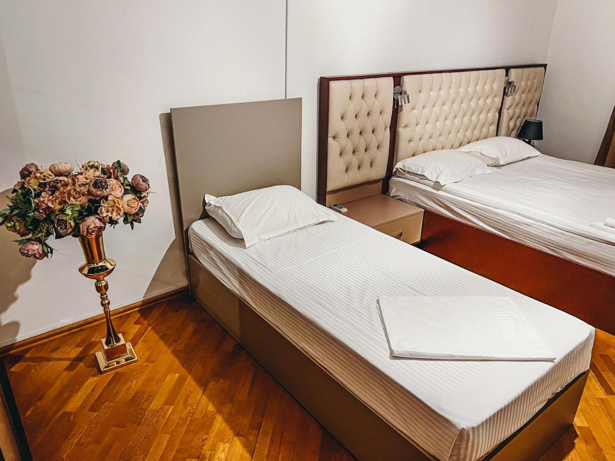 Castle Family Hotel Γιερεβάν Εξωτερικό φωτογραφία