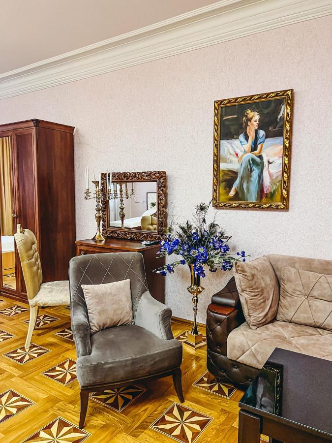 Castle Family Hotel Γιερεβάν Εξωτερικό φωτογραφία