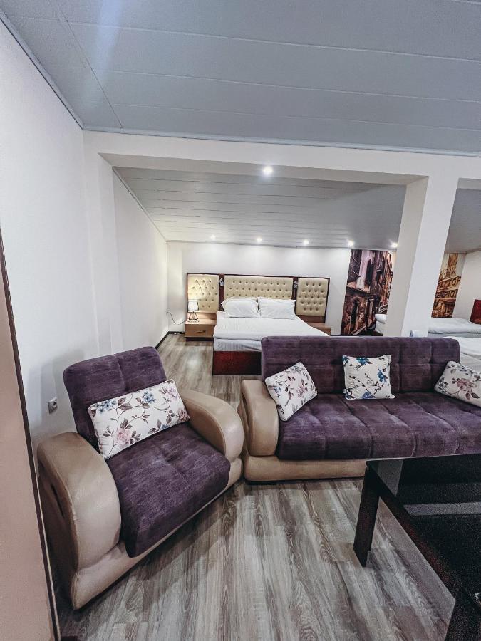 Castle Family Hotel Γιερεβάν Εξωτερικό φωτογραφία